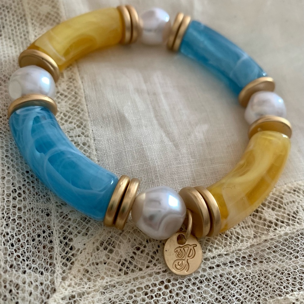 Matte Gold Metal Initial P Blue Yellow & Faux Pearl Stretch Bracelet Jewelry